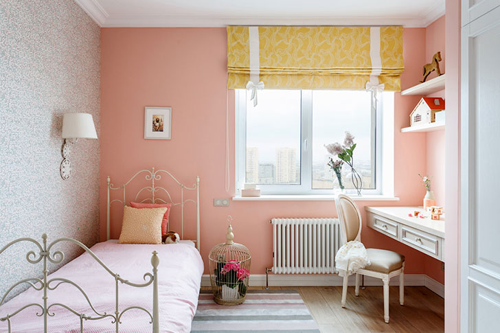 Красочная квартира для молодой семьи в Москве (128 кв. м)