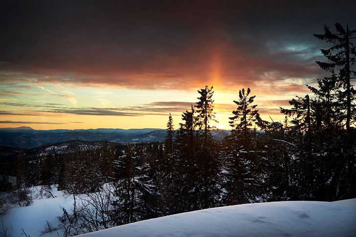 Идеальное место чтобы провести зимние праздники: деревянный коттедж в Норвегии