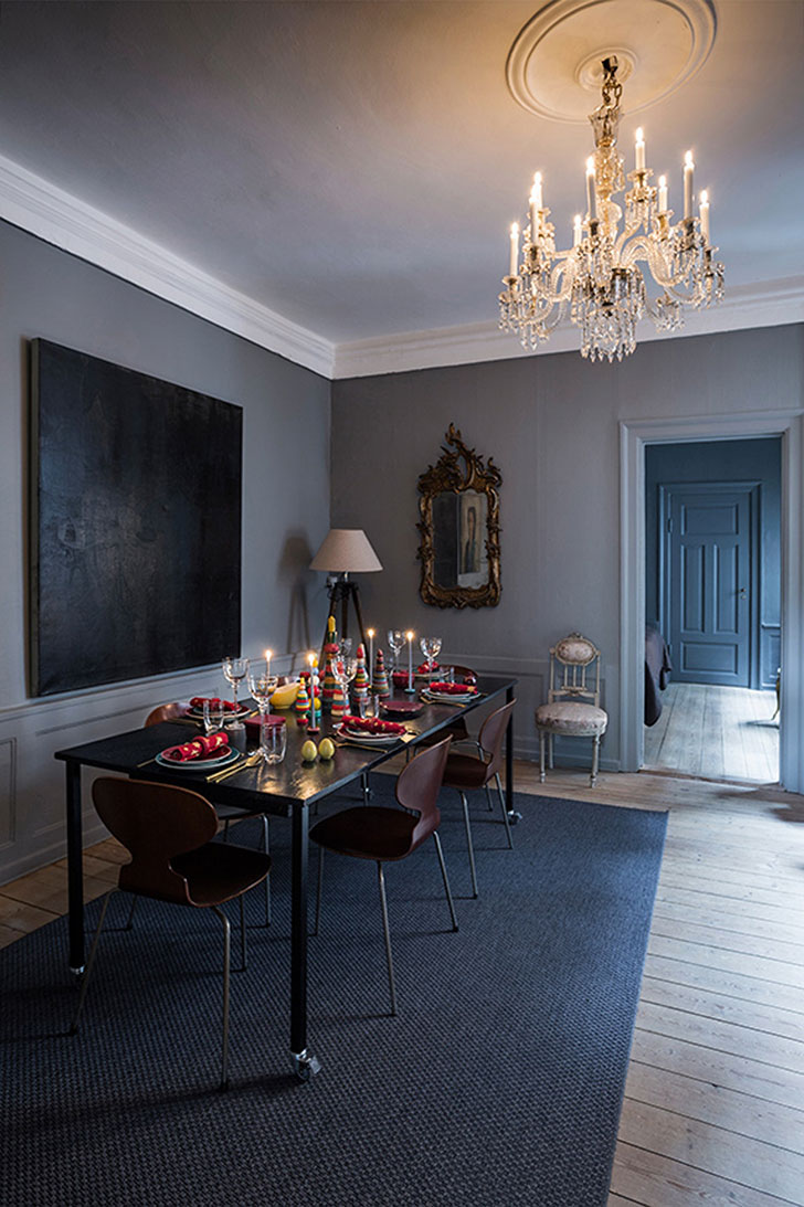 Праздничное оформление квартиры датского декоратора