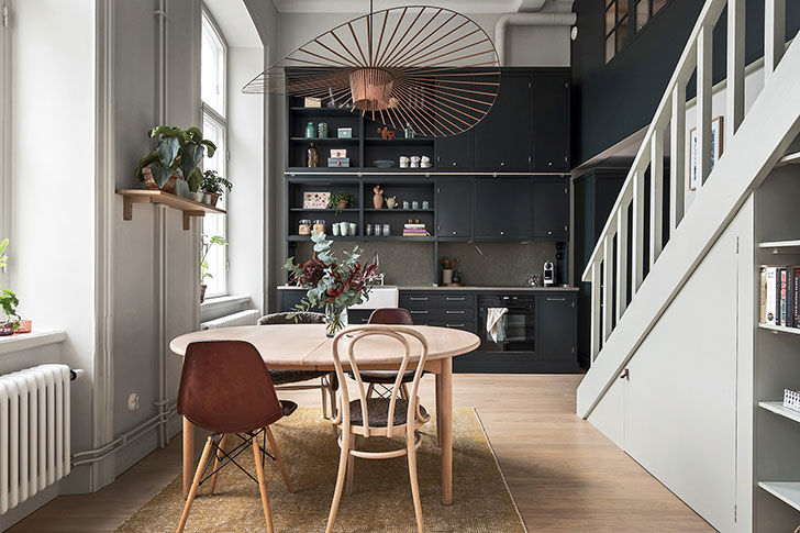 High Ceilings And Mezzanine Romm In Stockholm Apartment