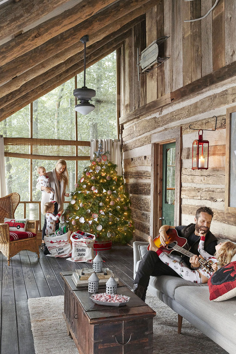 Этот старый коттедж в США — идеальное место для семейного Рождества