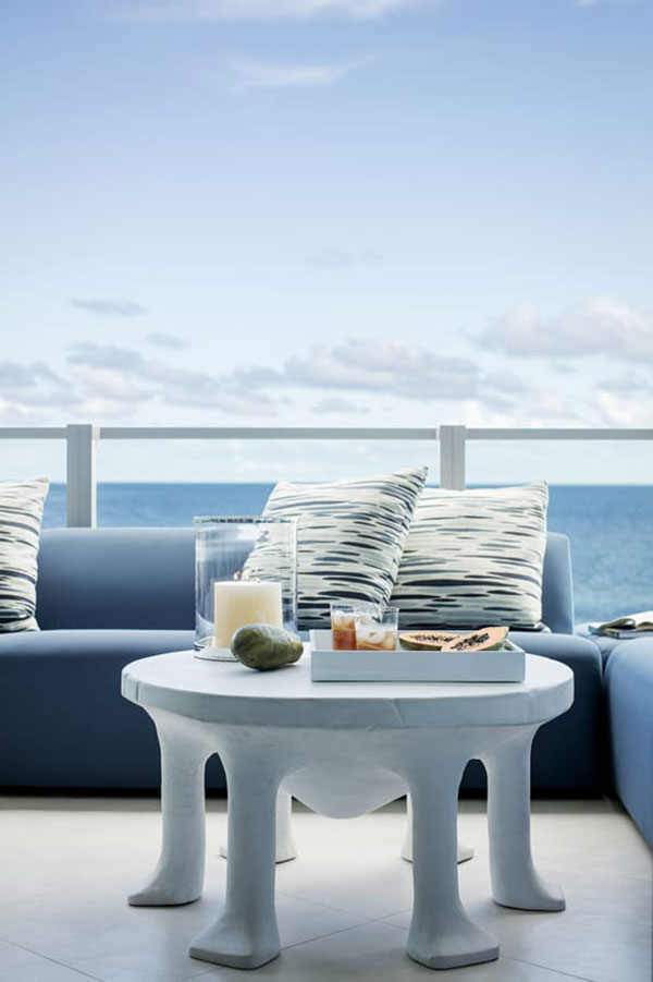 Вдохновляясь морем: квартира в серо-голубых тонах в Майами
