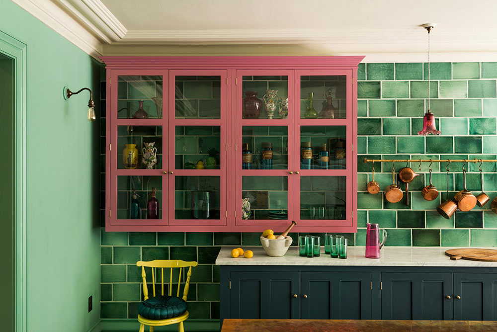 Класс! Зеленый, синий, розовый – необычное сочетание для прекрасное английской кухни
