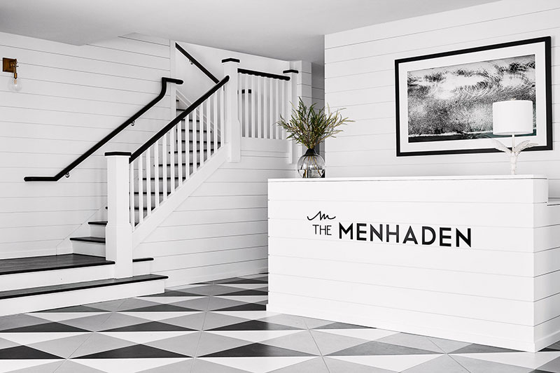 Класс! Чёрно-белая гамма и наследие 19 века: отель The Menhaden на Лонг-Айленде