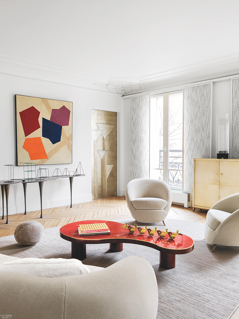 Модная квартира с нотками гламура и произведениями искусства в Париже