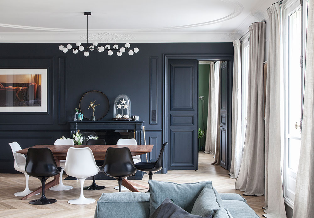 Класс! Стильная современная квартира с контрастными интерьерами в Париже