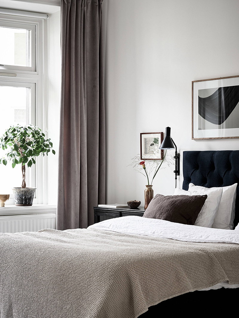 Великолепный бежевый: стильная квартира с роскошной лепниной в Гётеборге (82 кв. м)