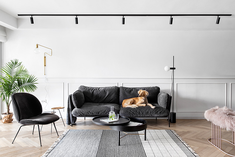 Стильная минималистичная квартира в Израиле для молодой семьи и собаки