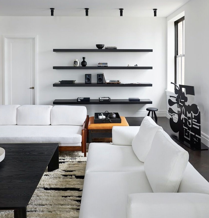 Стильные апартаменты с необычной дизайнерской мебелью в Нью-Йорке