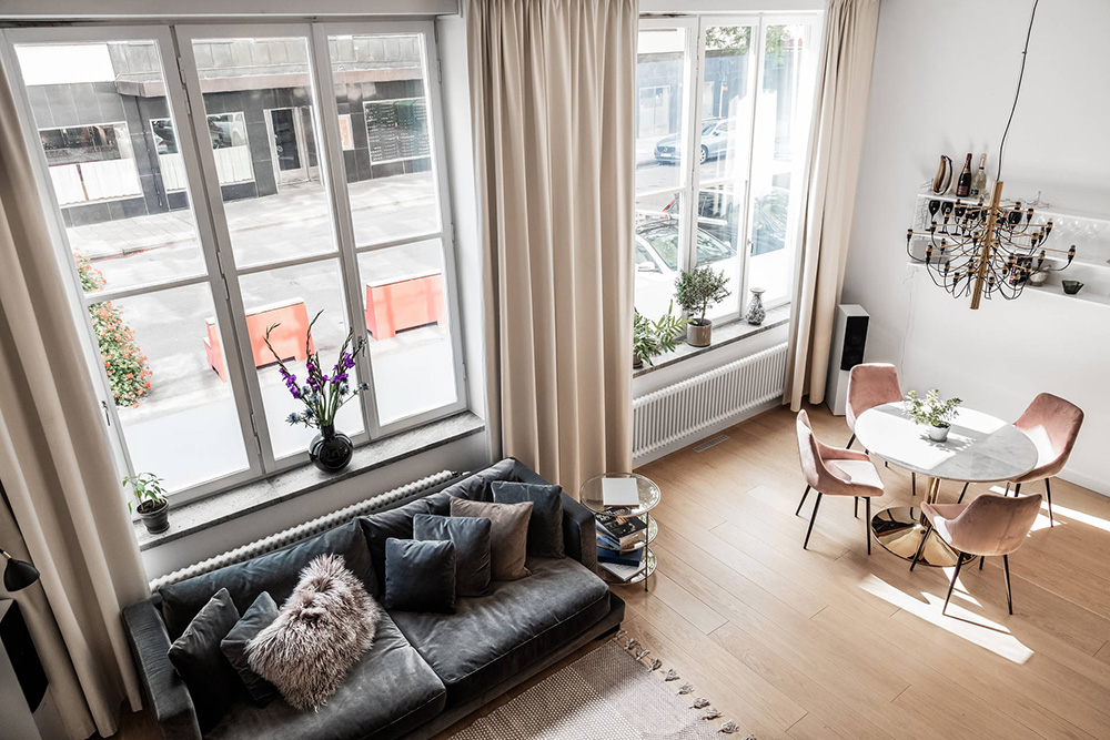 У всех на виду: небольшая квартира на первом этаже в Стокгольме (43 кв. м)