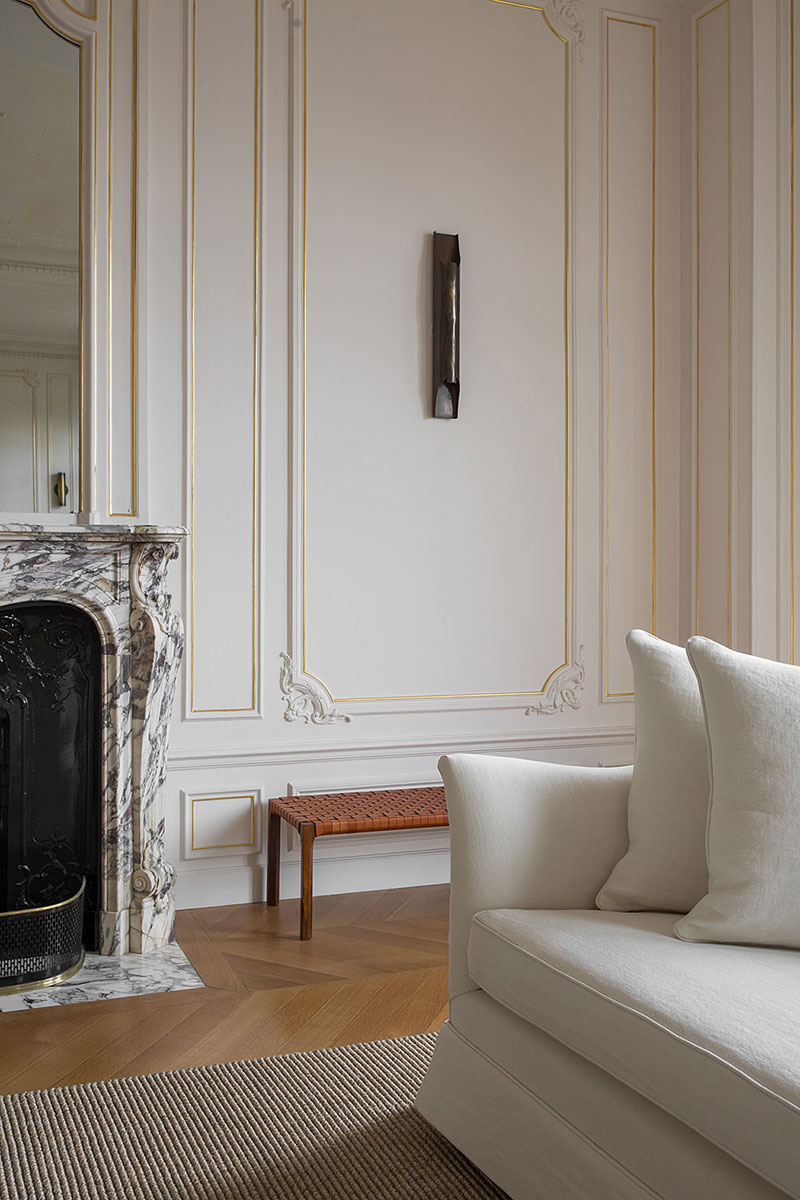 Величественный пентхаус с роскошными историческим деталями в Париже