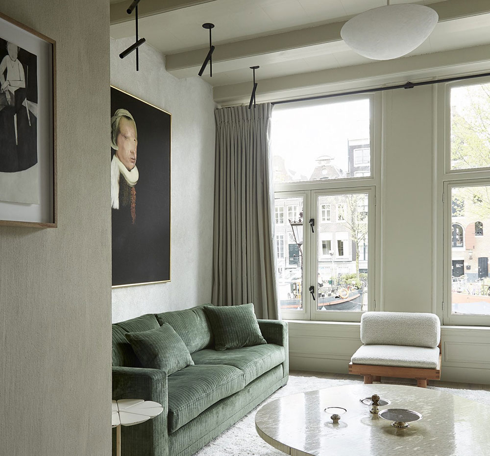 Неожиданный дизайн дома у канала в Амстердаме