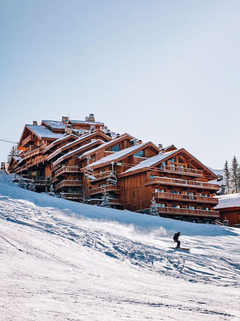 Стильный пятизвёздочной отель Le Coucou во французских Альпах