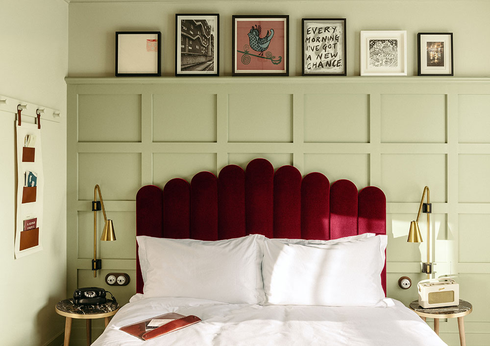 Геометрические принты и нетривиальные цветовые сочетания: новый отель The Hoxton в Лондоне