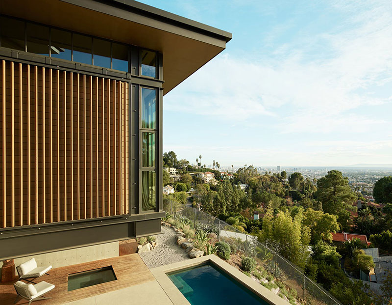 Впечатляющая современная резиденция на холме в Лос-Анджелесе