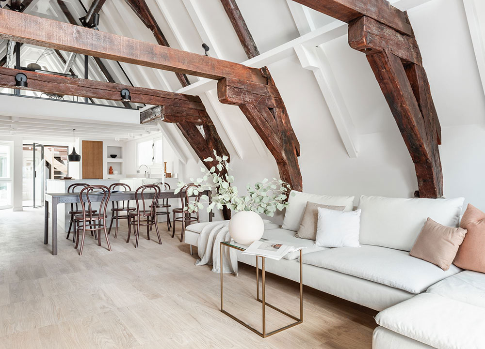 Sloping Ceilings And Canal View Attic Apartment In 100 Year Old