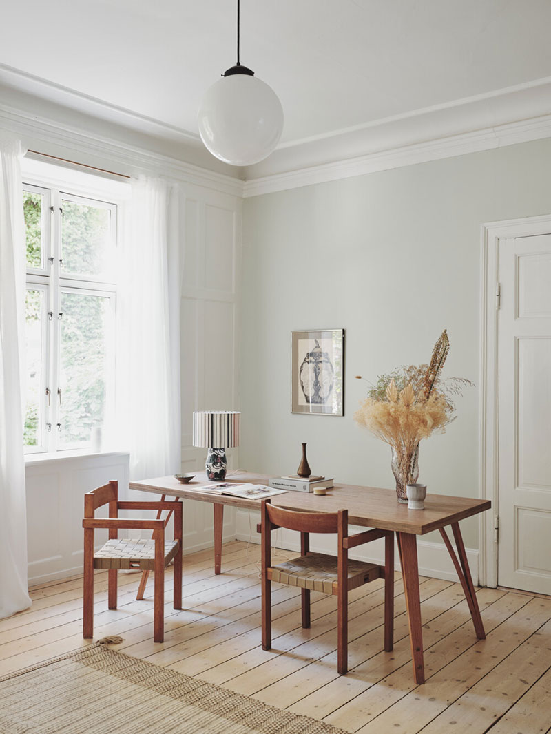 Игра в геометрические фигуры и изящная простота: интерьер скандинавской квартиры