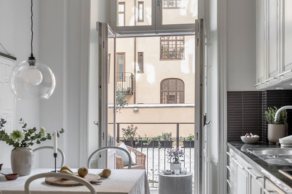 Изысканная квартира с классическим характером и модным декором в Стокгольме