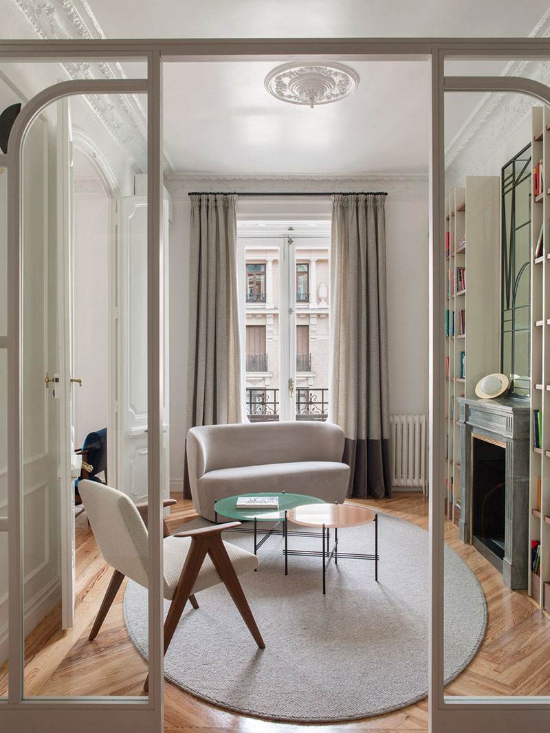 Когда классика выглядит модно и ярко: элегантные апартаменты в Мадриде