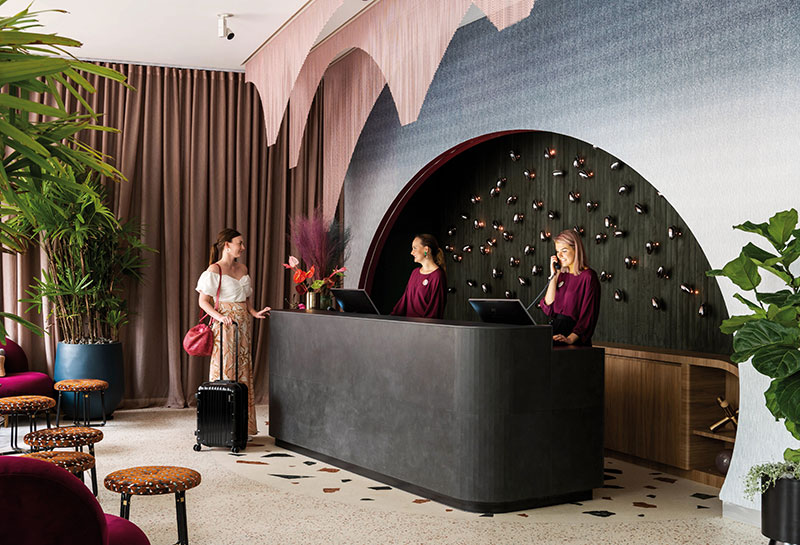 Красочный и неординарный отель Ovolo The Valley в Брисбене