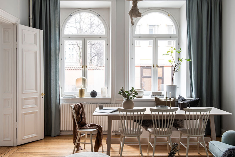 Шведская квартира с роскошными фаянсовыми печами и вместительной кухней