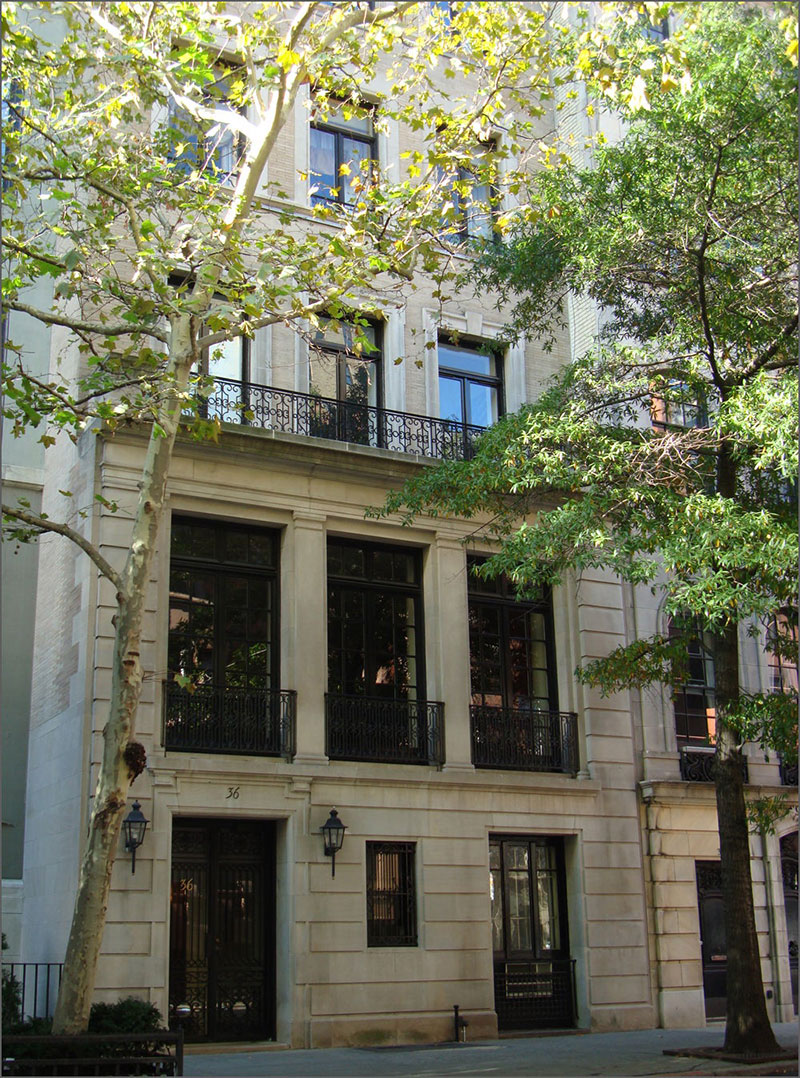 Изысканные апартаменты дизайнера в старинном таунхаусе в Нью-Йорке