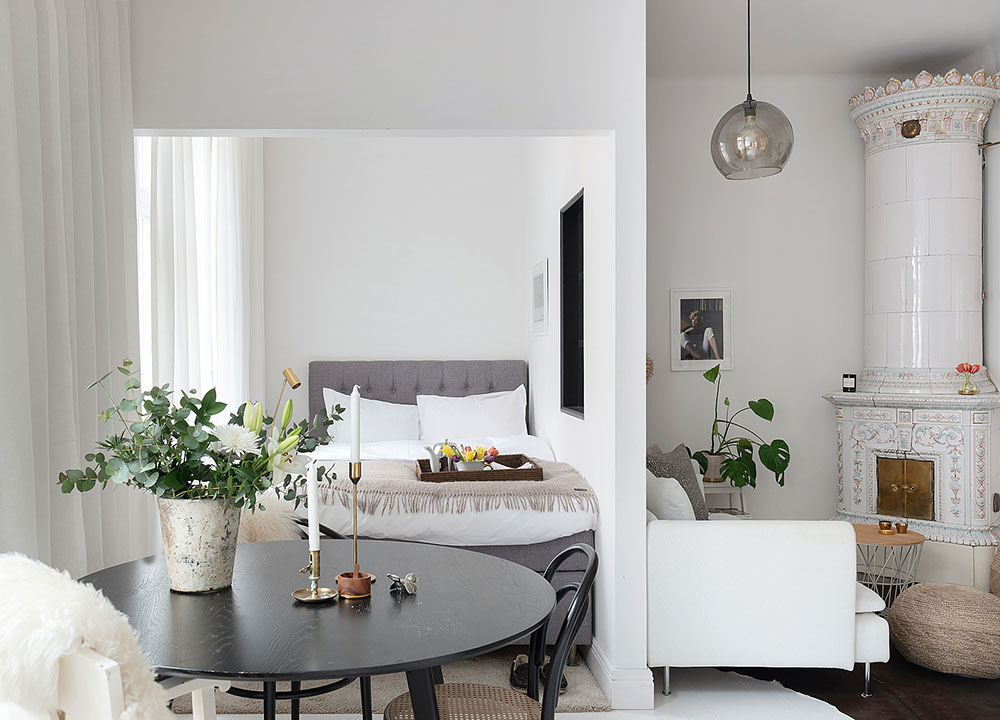 Очаровательная маленькая белая квартира с отдельной спальной (37 кв. м)
