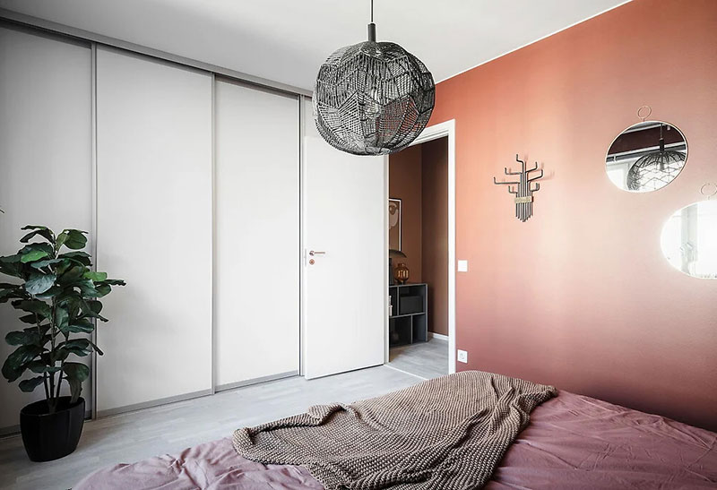 Цветное вдохновение: квартира в красивых терракотовых оттенках в Швеции