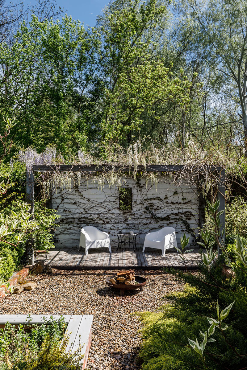 Необычный загородный дом дизайнера Екатерины Ловягиной в Краснодаре, утопающий в зелени