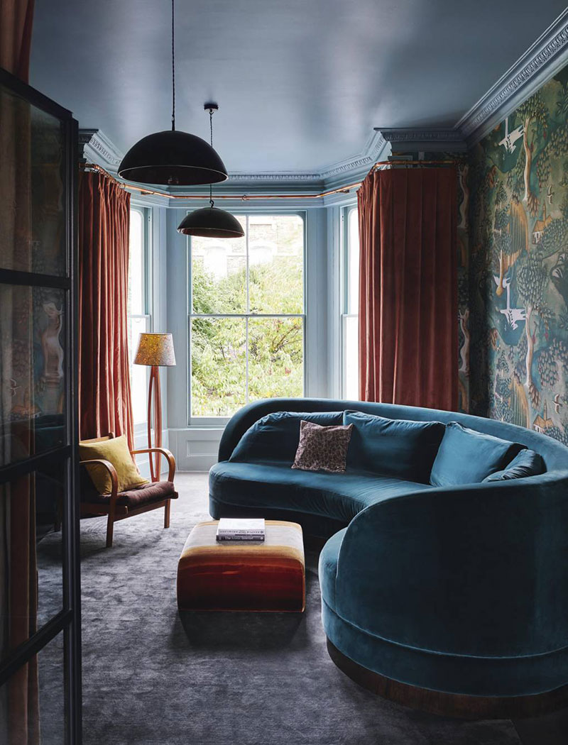Удачное смешение цветов и стилей в интерьере викторианского дома в Лондоне