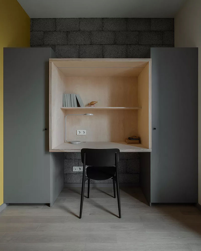 Мраморный терраццо, бетон и минимализм: современная квартира для семьи в Минске