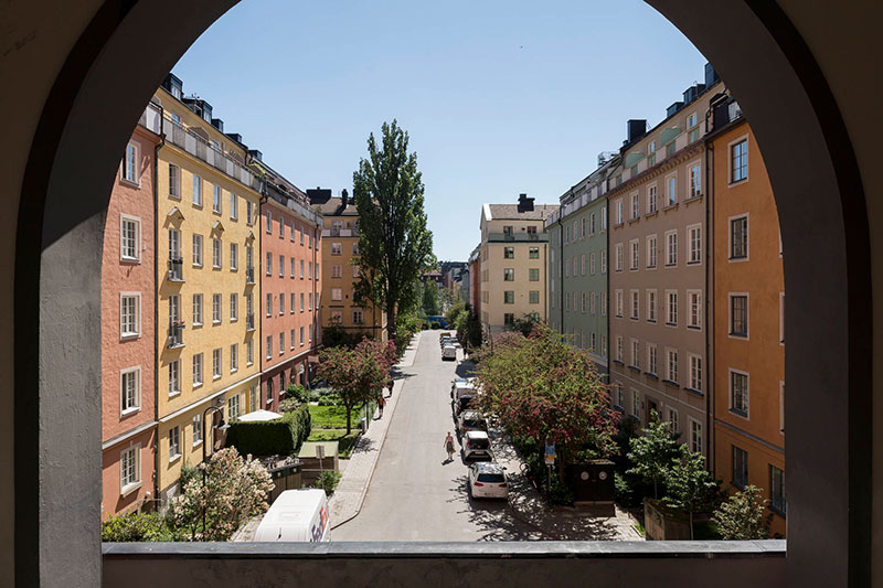 Современный скандинавский интерьер в бежево-серых тонах в Стокгольме (77 кв. м)