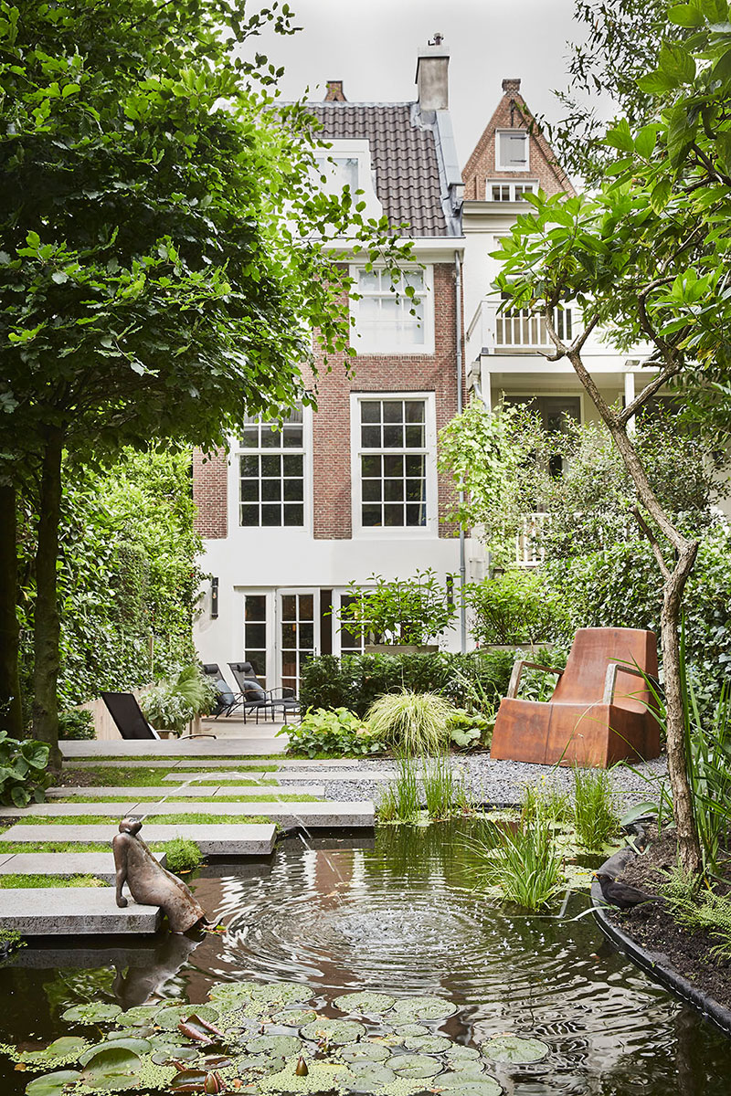 Восхитительная роскошь исторического дома у канала в Аместердаме