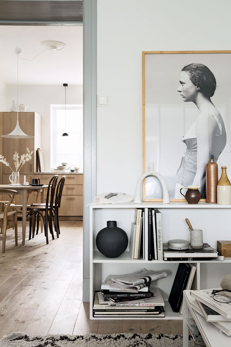 Стильная натуральность: квартира декоратора с обилием тёплых деревянных деталей в Осло