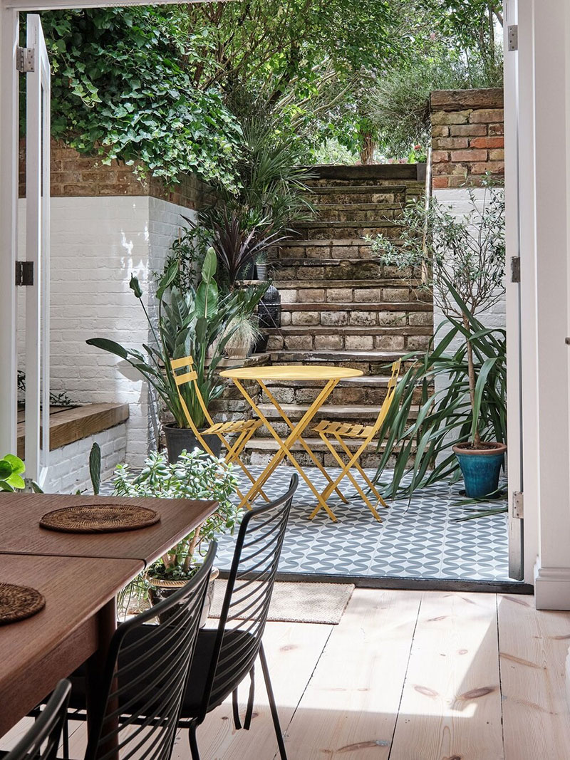Светлая квартира с красивыми деревянными полами и милым задним двориком в Лондоне