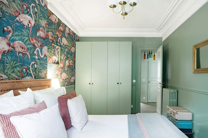 Цветной Париж: яркая квартира, которую можно арендовать на Airbnb