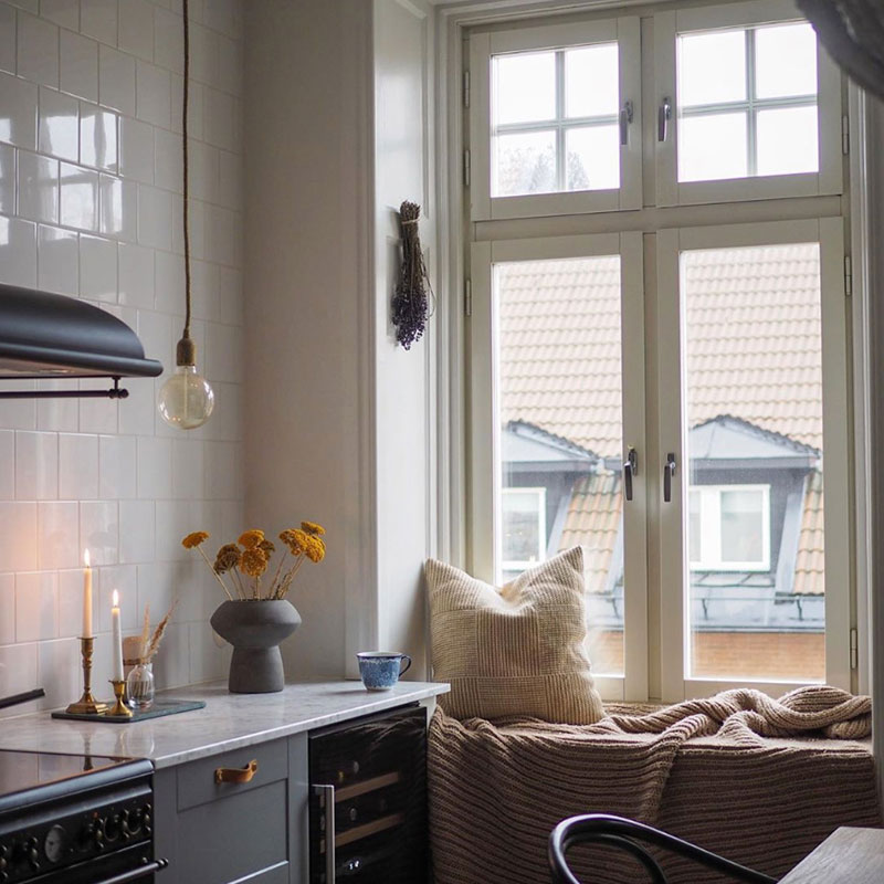 Скандинавский уют с собачкой: прекрасная квартира блогера в Швеции