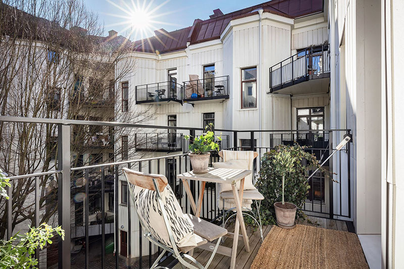 Белоснежный интерьер с тёплыми акцентами в квартире в Гётеборге (133 кв.м)