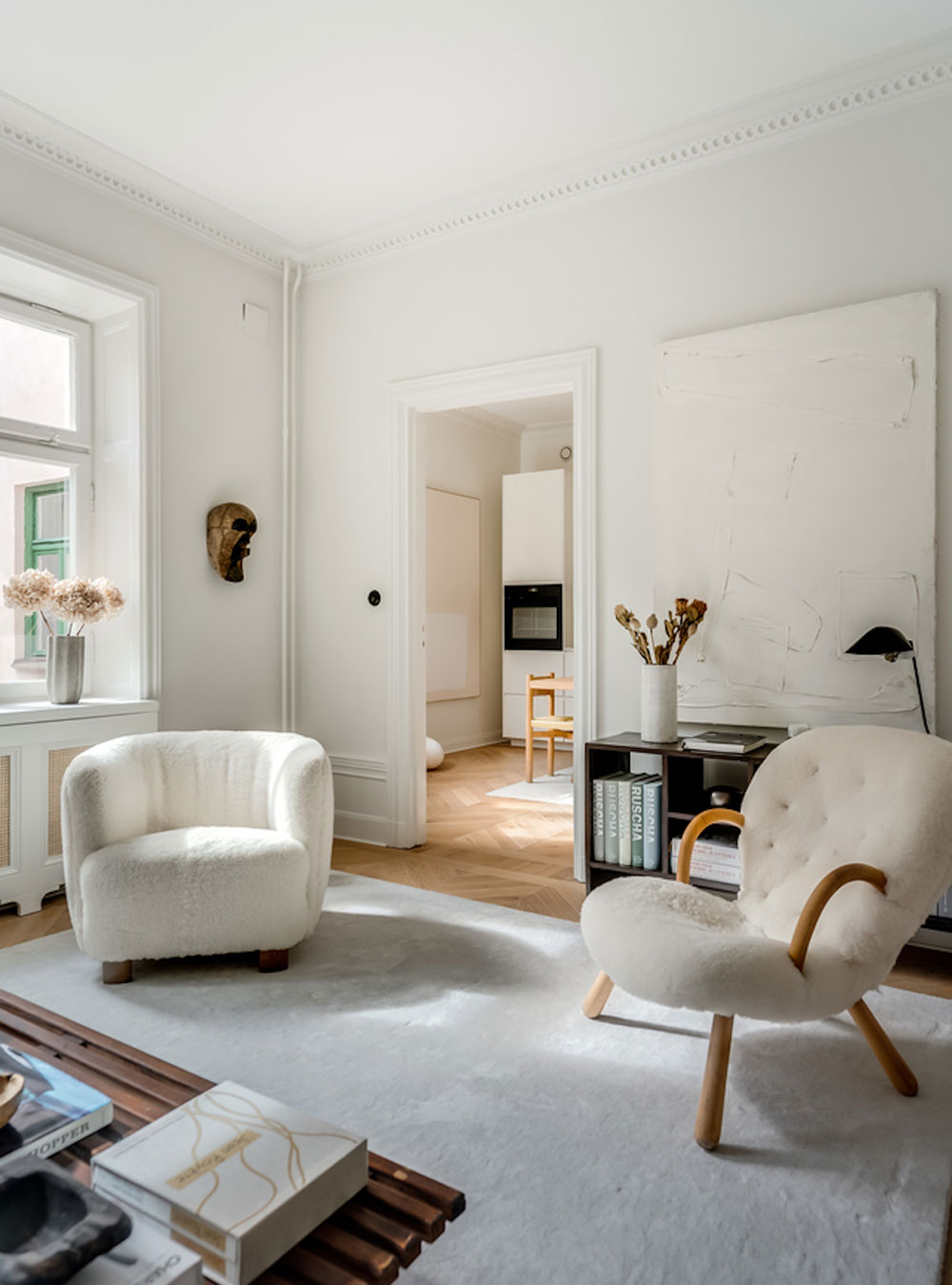 Утончённый скандинавский интерьер квартиры дизайнера в Стокгольме (62 кв. м)