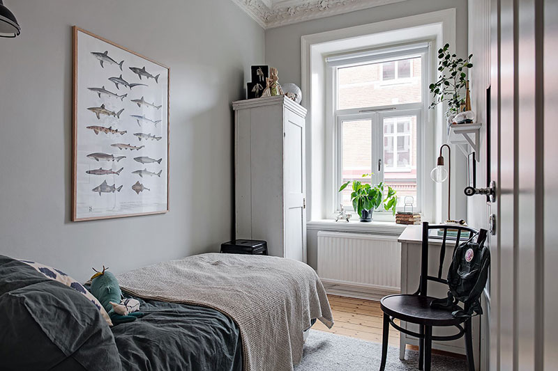 Уютная скандинавская квартира с кантри атмосферой и цветочными мотивами (51 кв. м)