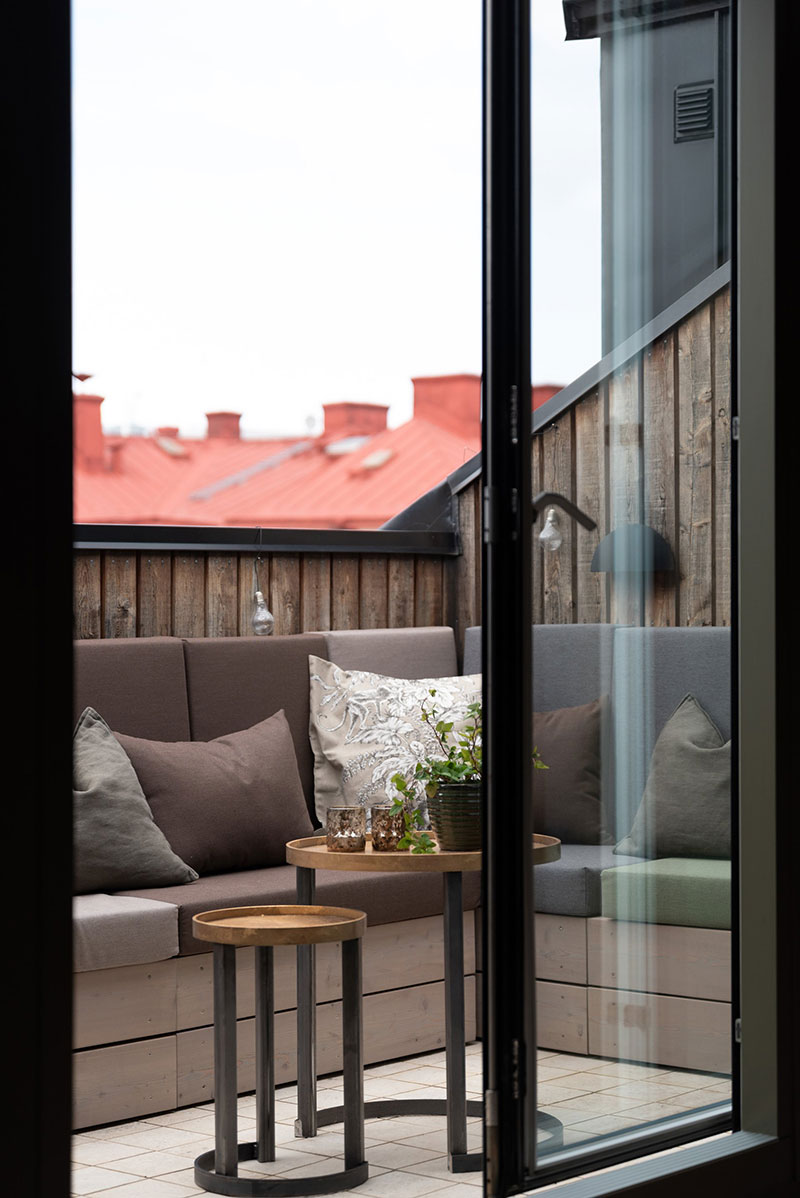 Шведский чердак с интерьером в индустриальном стиле (66 кв. м)