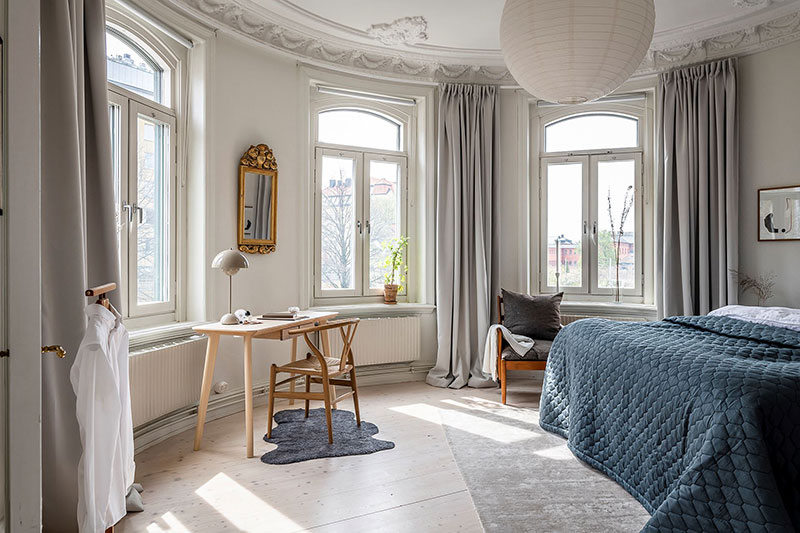 Светлая шведская квартира с круглой спальней (91 кв. м)