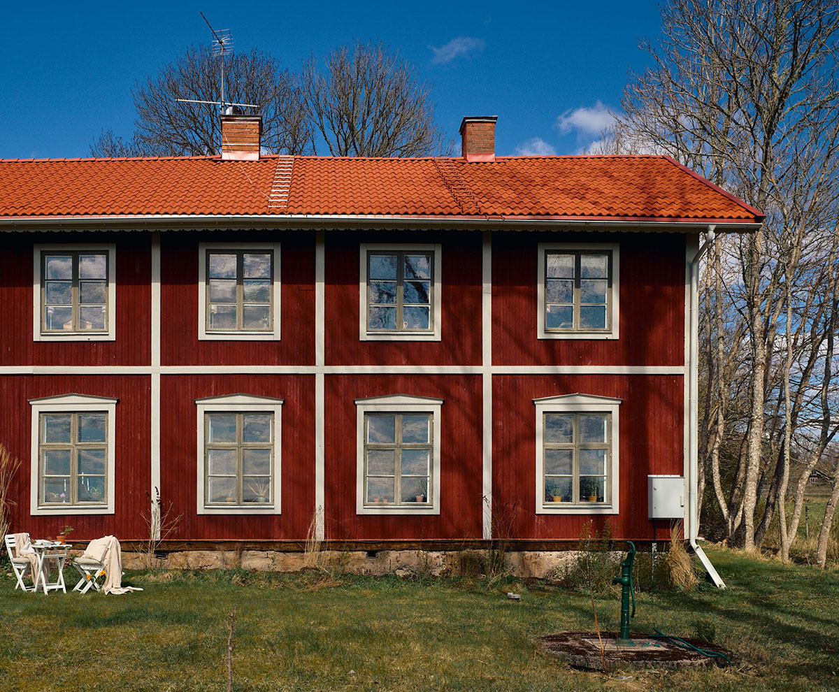 Уют с историей: прекрасная дача в здании старой сельской школы в Швеции