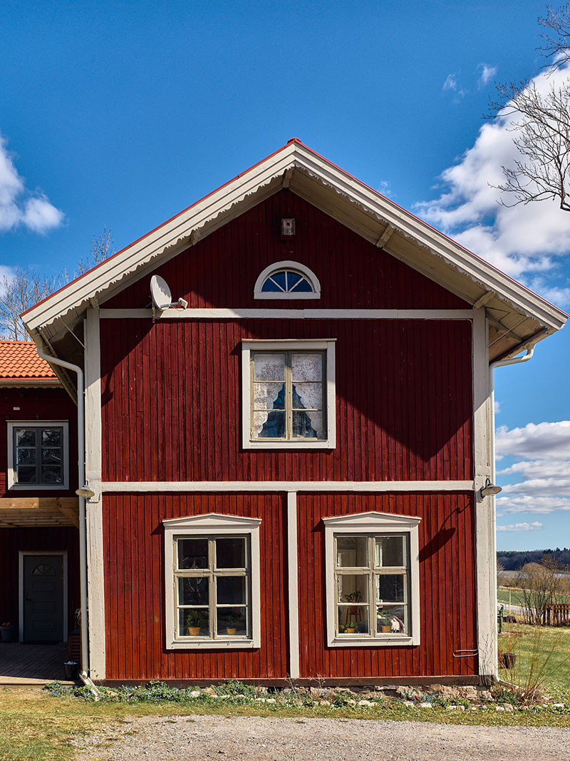 Уют с историей: прекрасная дача в здании старой сельской школы в Швеции