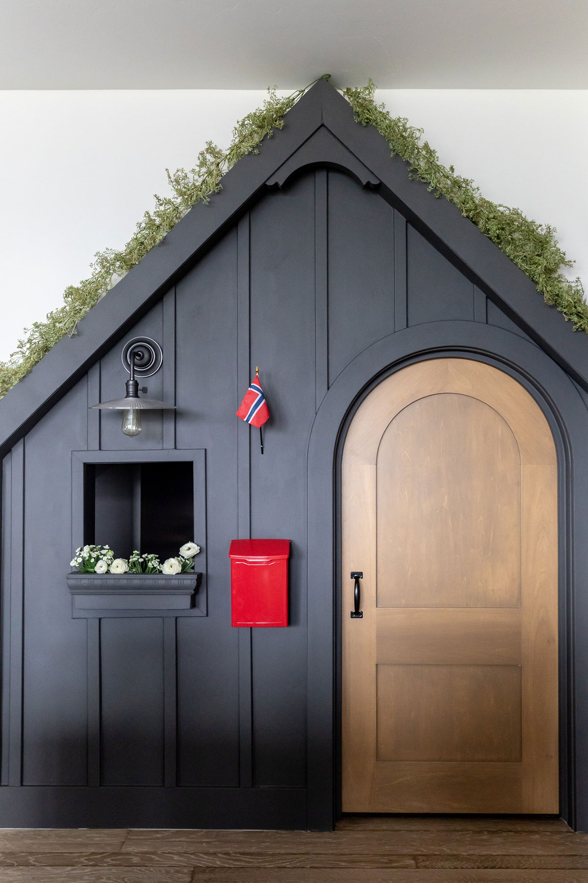 Уютный микс деревенского и скандинавского стилей в дизайне современного дома в США