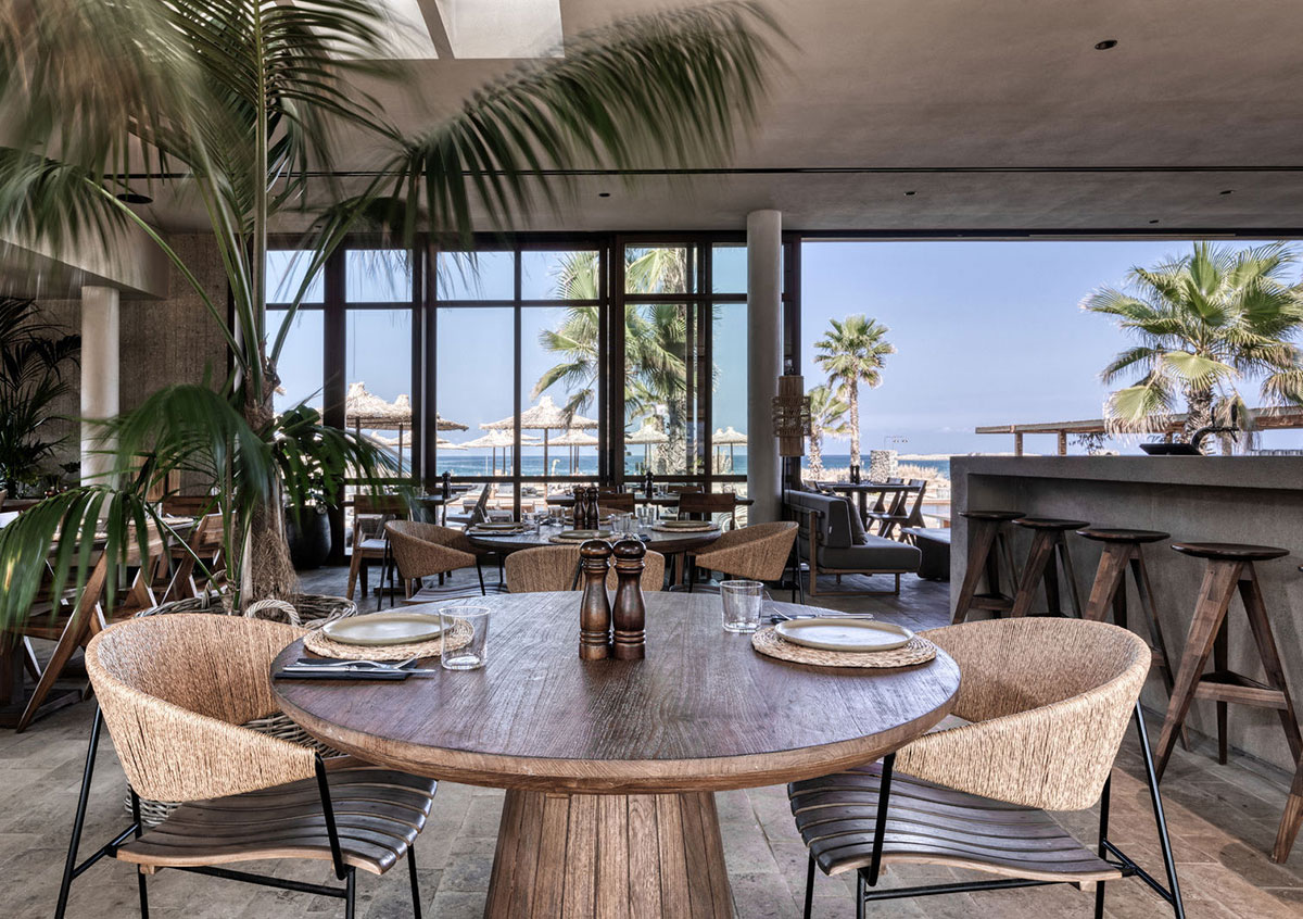 Роскошный минимализм с видом на море: отель Domes Zeen на Крите