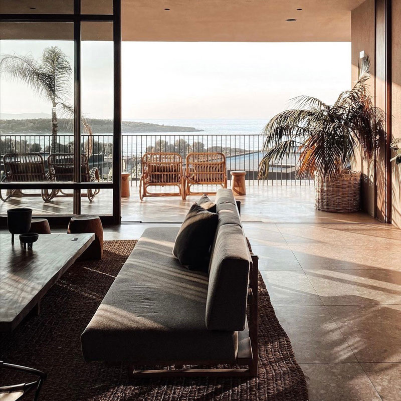 Роскошный минимализм с видом на море: отель Domes Zeen на Крите