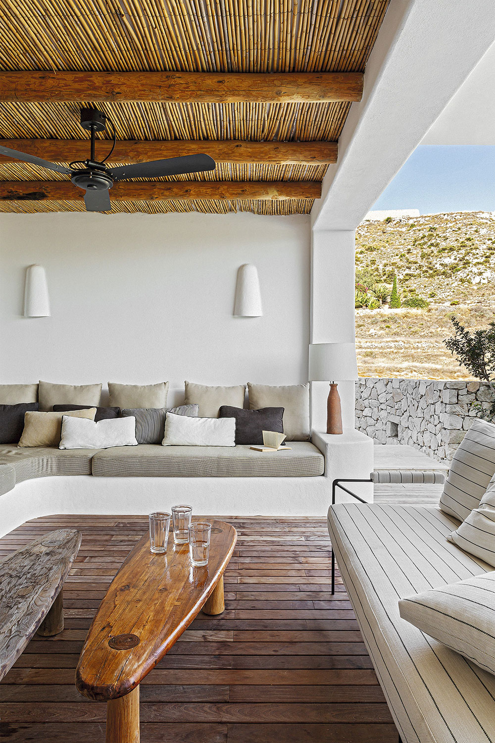 Современный средиземноморский дизайн курортного дома на юге Испании