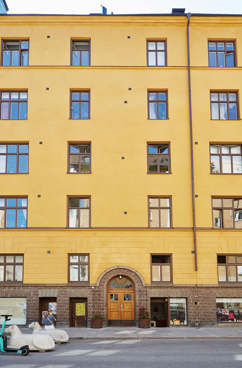 Живой интерьер с историей в центре Стокгольма