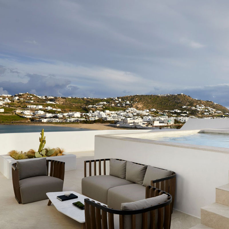 Роскошный отдых без суеты: отель Aeonic Suites Spa на острове Миконос